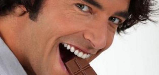 تناول الشوكولاته وصفة للسعادة