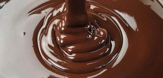 طرق عمل صوص الشوكولاته